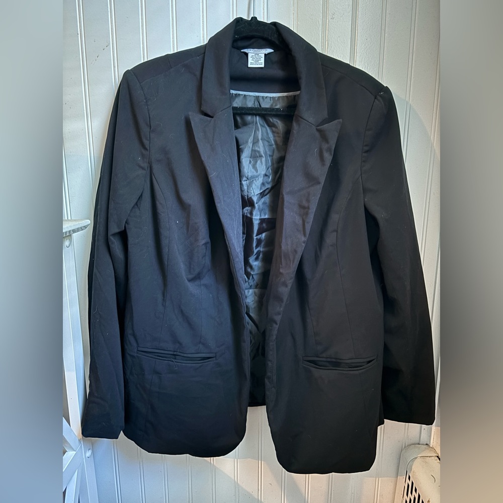 Liz Claiborne - Size 14W - Black blazer